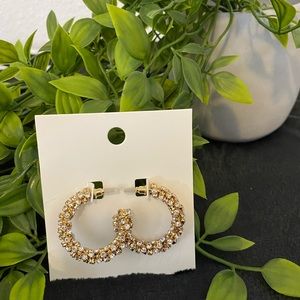 Gold earrings ❤️